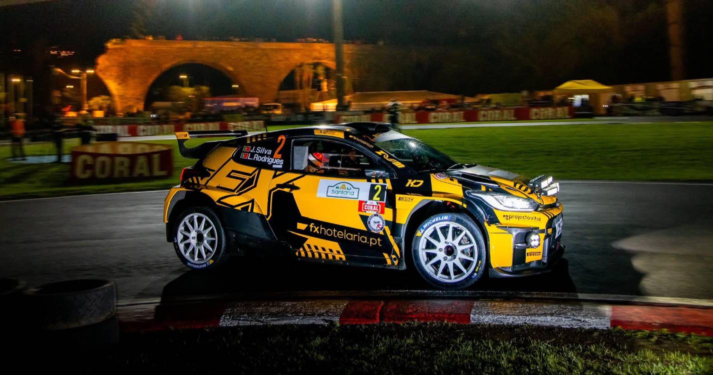 João Silva fecha manhã com 27 segundos na liderança