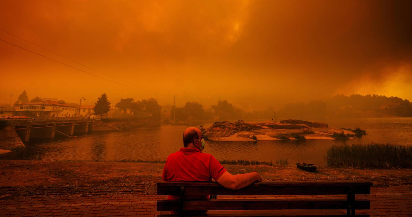 Incêndios: Uma frente ativa na Guarda que também está em alerta com fogo vindo do Sabugal