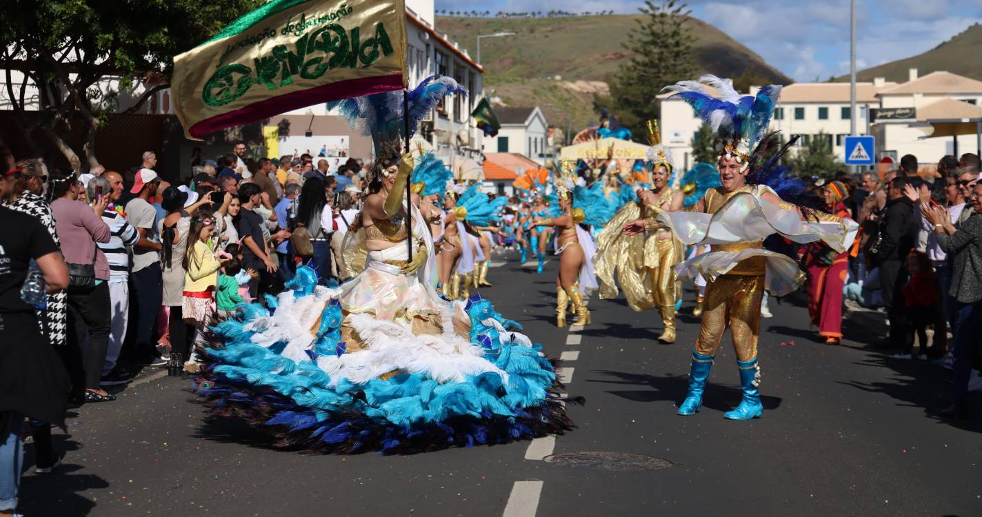 Cortejo Trapalhão enche Porto Santo de brilho e animação (com fotos)