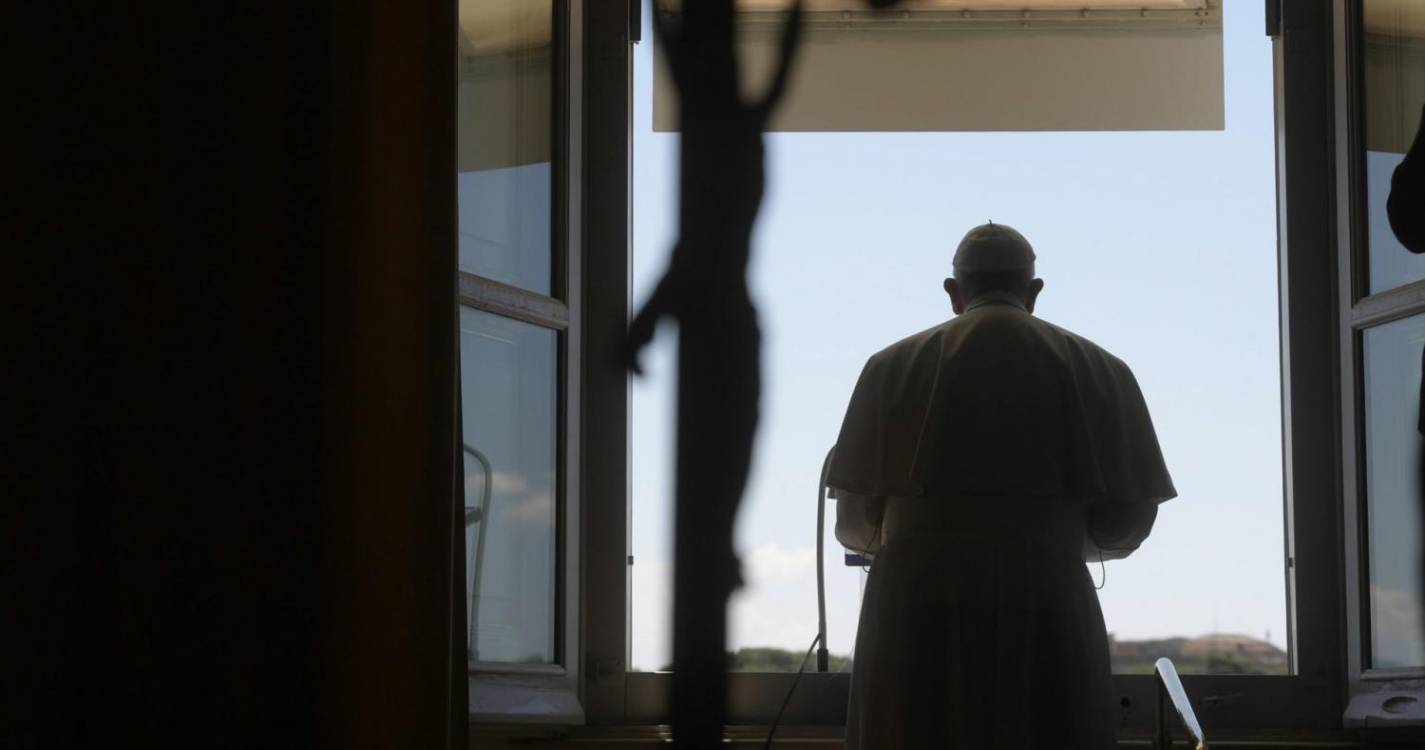 Vaticano valida demissão de arcebispo polaco acusado de encobrir casos de pedofilia