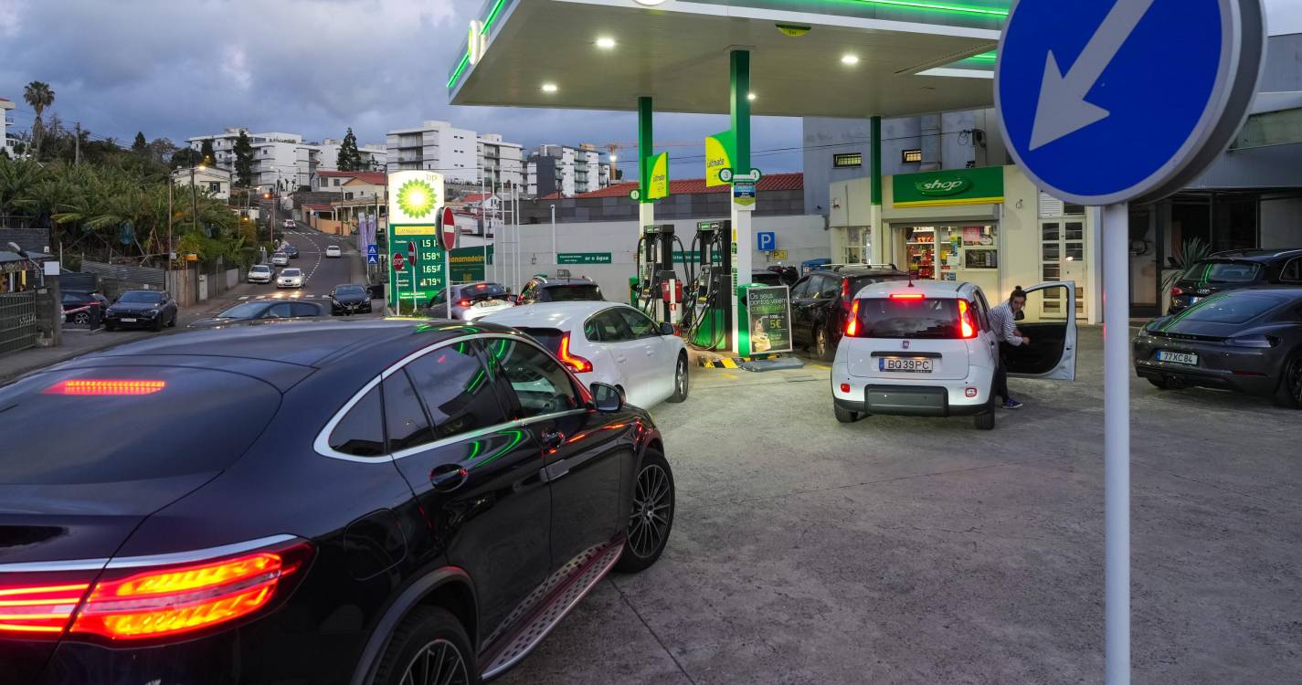 Governo Regional garante combustíveis 10 cêntimos mais baratos em relação ao continente