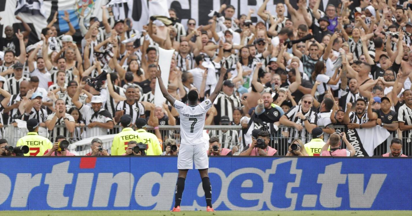 Botafogo de Artur Jorge vence Taça dos Libertadores