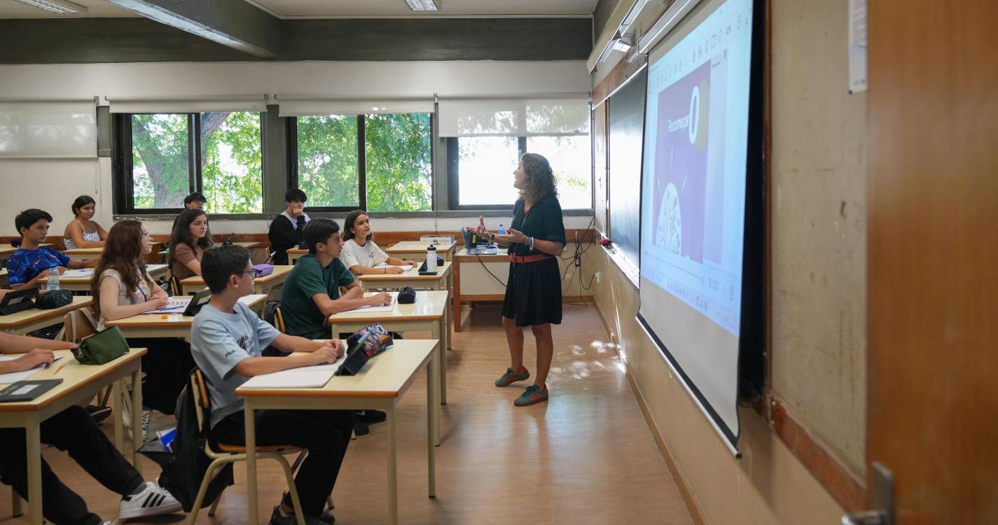 Certificados e Selos de Excelência atribuídos a 27 estabelecimentos de educação e ensino