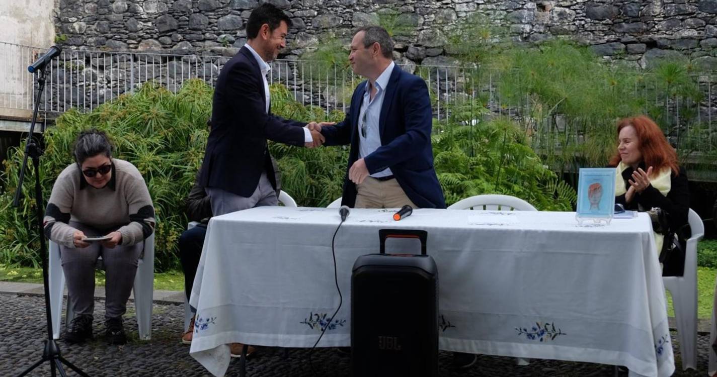 Livro de Roni Jesus apresentado no Imaculado