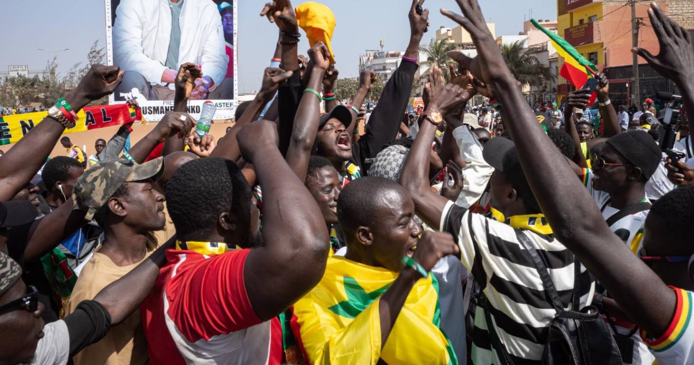 Centenas de manifestantes exigem eleições presidenciais no Senegal em abril