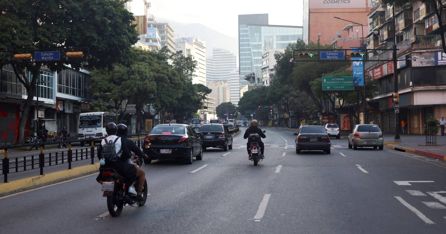 Venezuela: Supermercados com poucas mercadorias e a preços mais altos