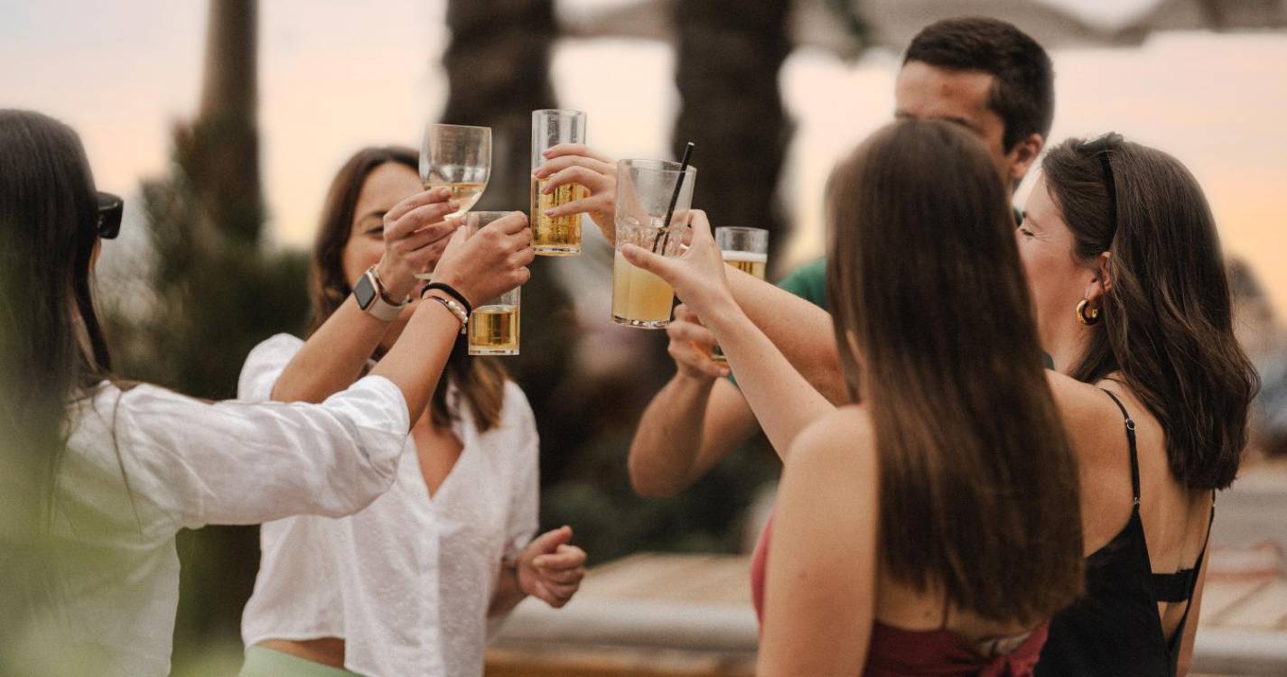 Quatro DJs protagonizam o conceito ‘Back 2 Back’ no Tropical Beats by Calhau Beach Club