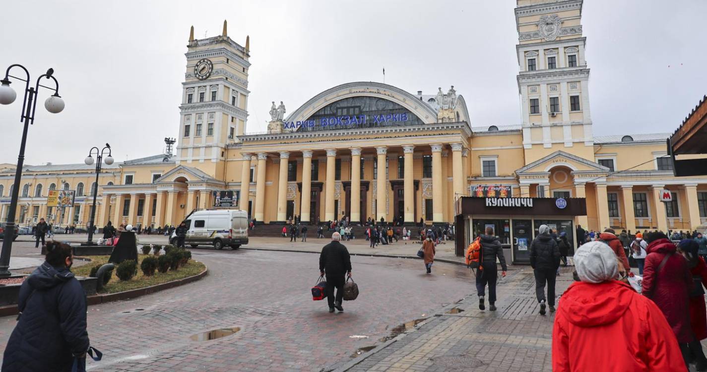 Ucrânia: PE e parlamento ucraniano insistem no avanço das negociações de adesão