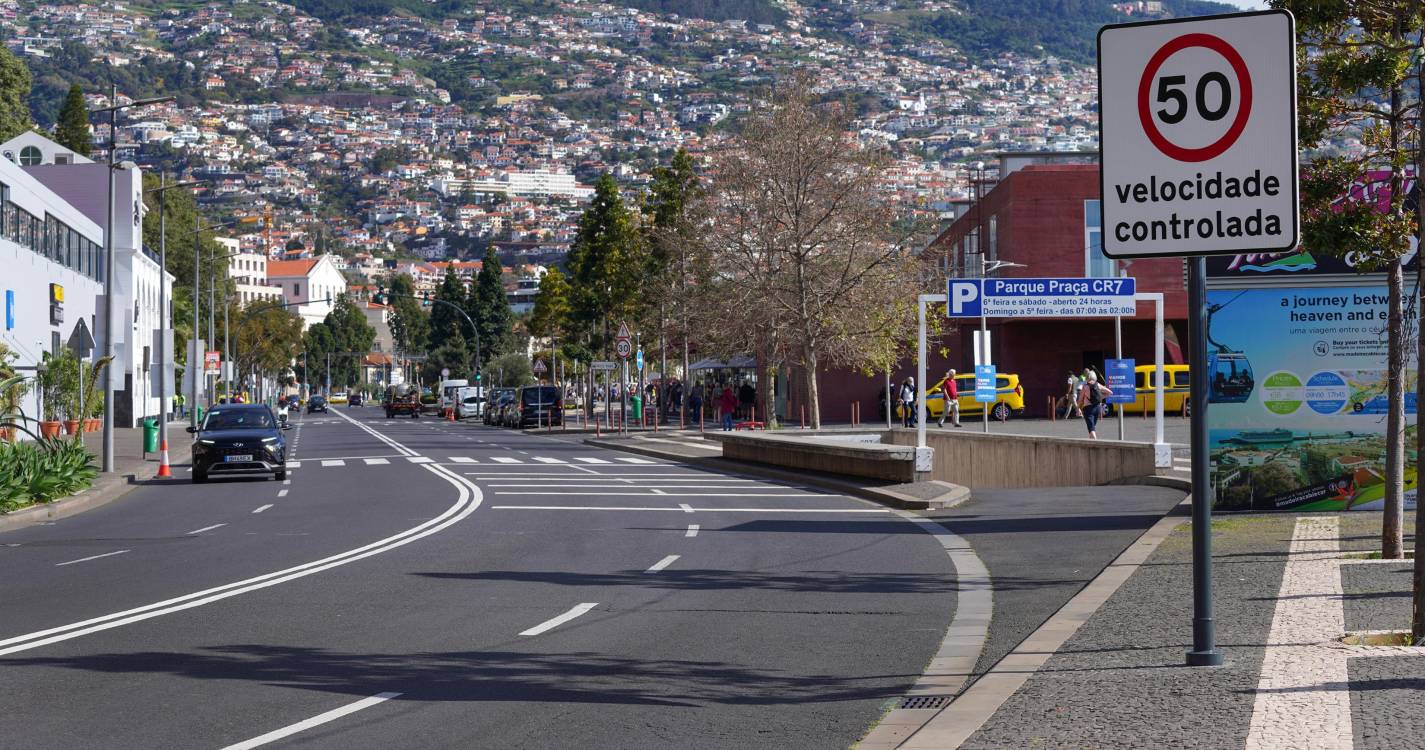Mulher cai no Funchal