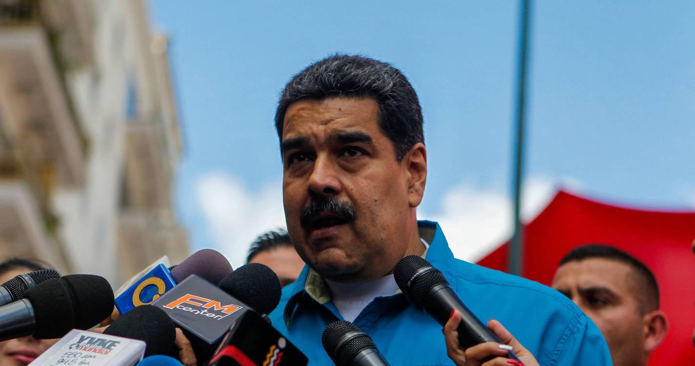 Presidente venezuelano acusa EUA de procurarem “mudança de regime” de forma “terrorista”