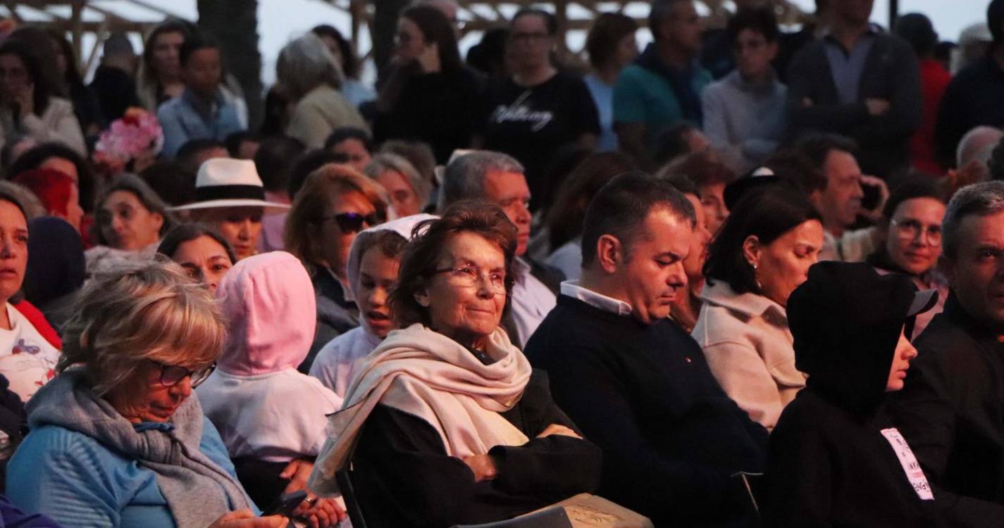 Concerto de António Zambujo atraiu centenas de pessoas (com fotos)
