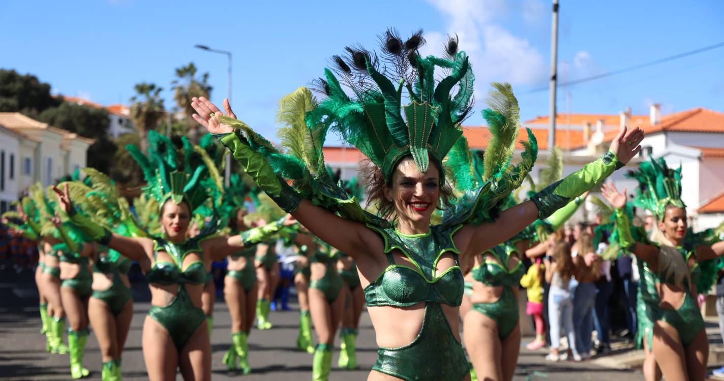 Cortejo Trapalhão enche Porto Santo de brilho e animação (com fotos)
