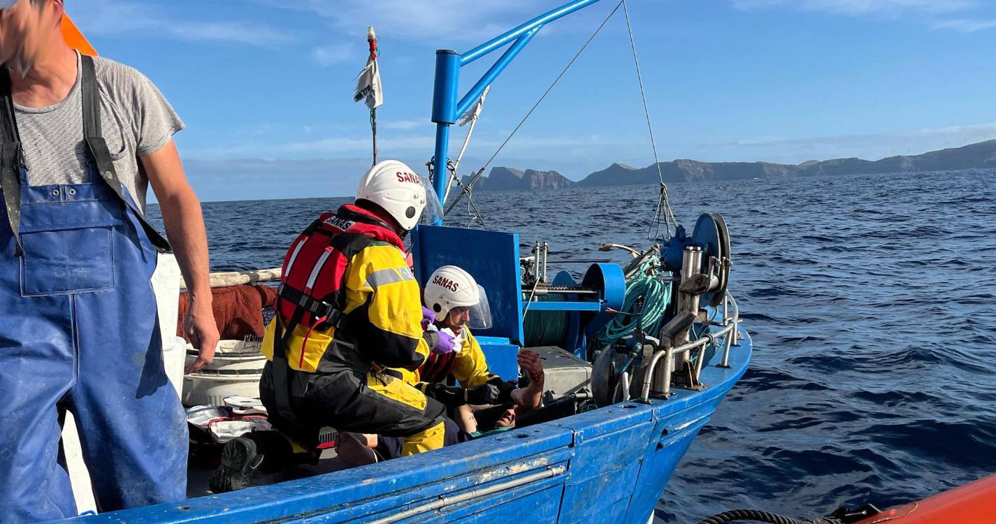 SANAS socorreu pescador ferido a bordo de embarcação