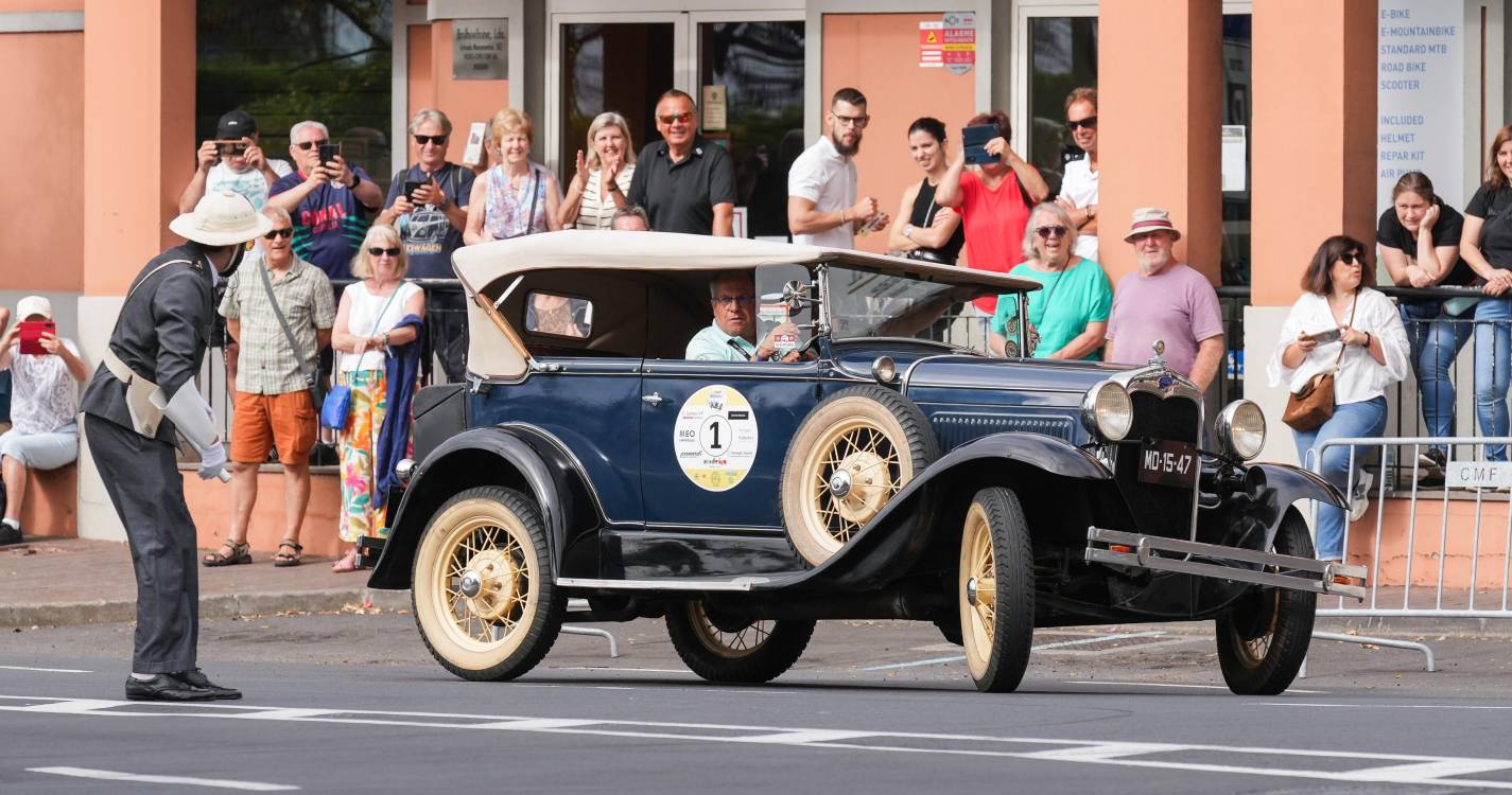 Percorra a galeria que mostra como foi o desfile em ‘grande estilo’ de clássicos