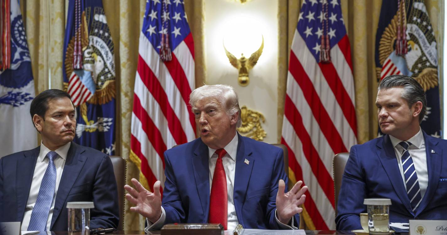 Trump ironiza sobre candidatura à presidência contra Delcy Rodríguez