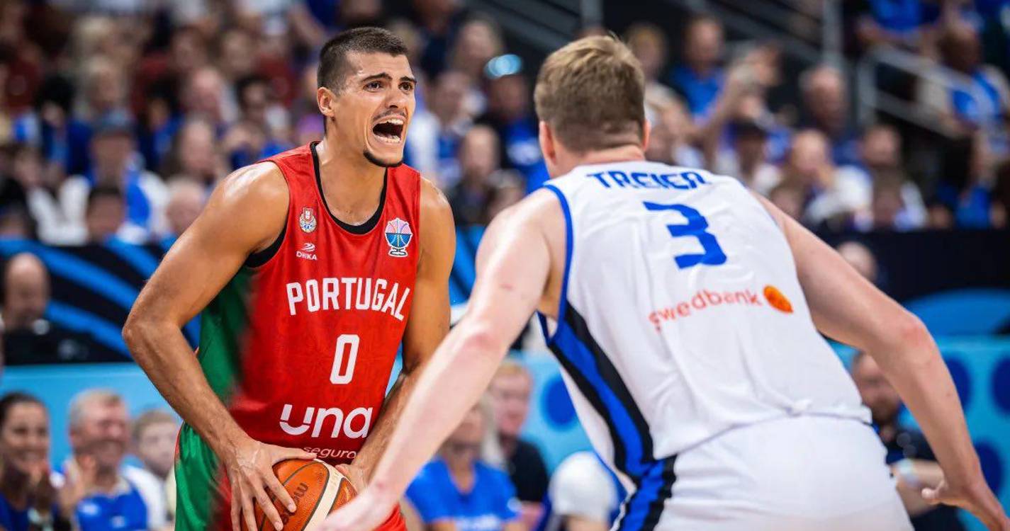 Eurobasket: Portugal vence Estónia e qualifica-se para os oitavos de final