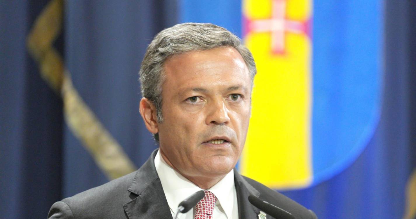 Pedro Calado no continente em contacto com a família