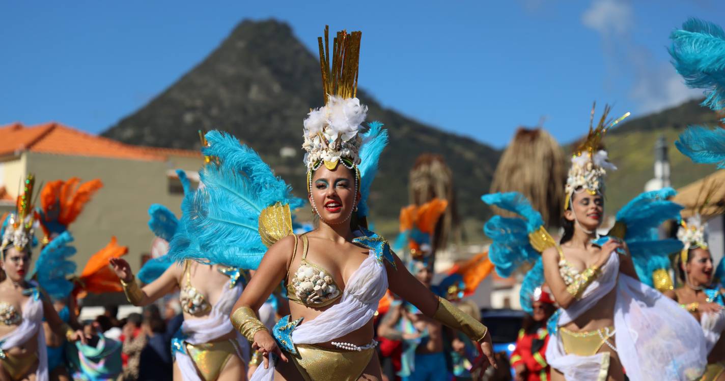 Cortejo Trapalhão enche Porto Santo de brilho e animação (com fotos)