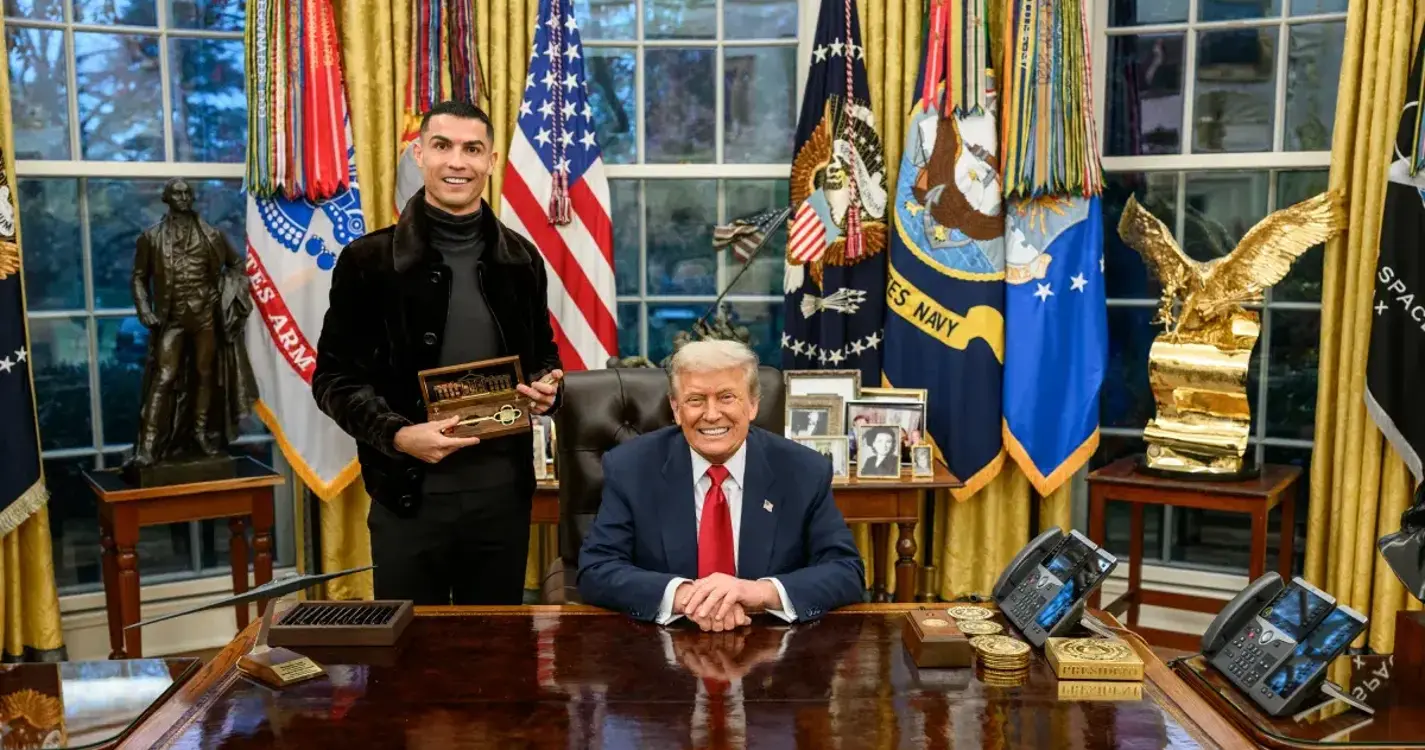 Ronaldo recebido na Sala Oval