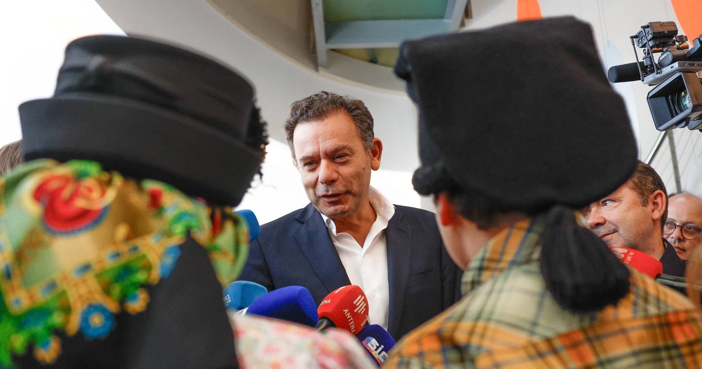 Médio Oriente: Montenegro lamenta “erro processual” mas recusa qualquer demissão no Governo