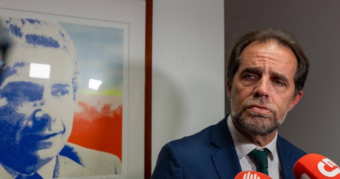 Eleições: Albuquerque considera lamentáveis ataques com tinta de ativistas climáticos