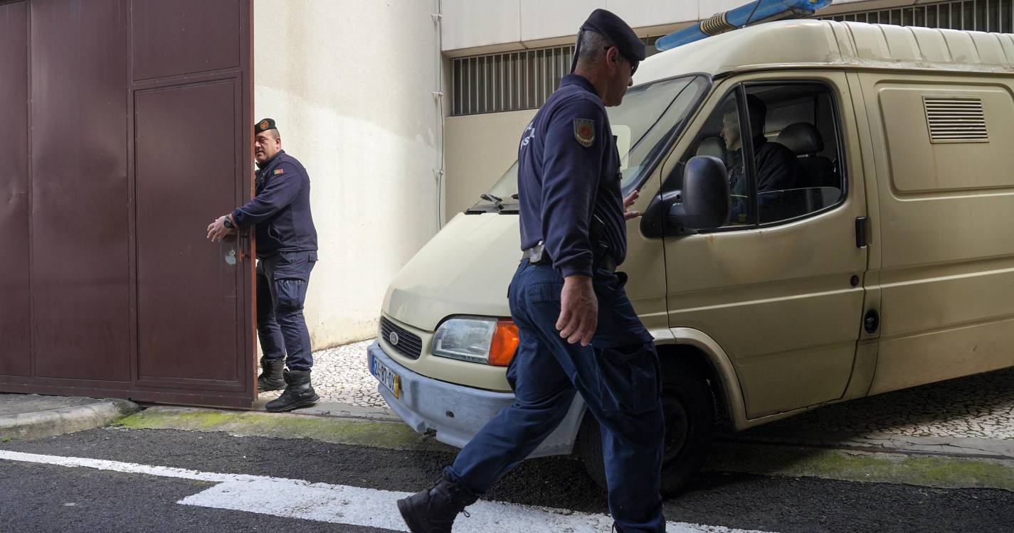 Adesão a greve dos guardas prisionais iniciada hoje ronda os 60% - sindicato