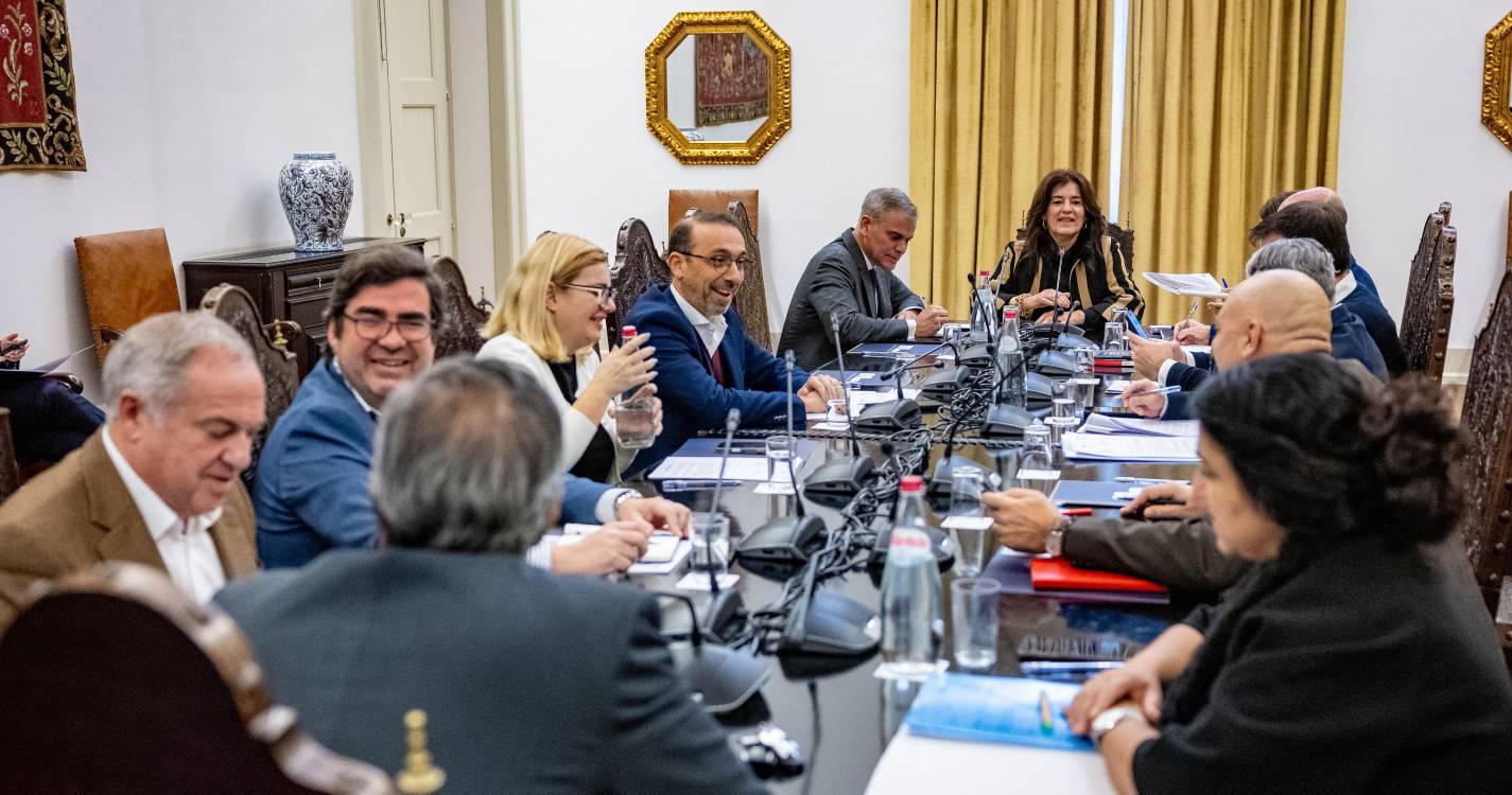 Conferência dos representantes agenda debate mensal com o Governo Regional para 27 de janeiro