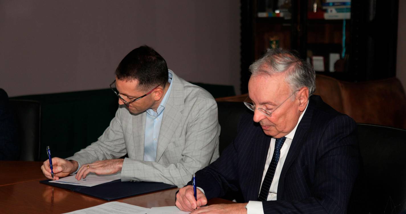 UMa e VastBlue reforçam articulação entre investigação e formação profissional