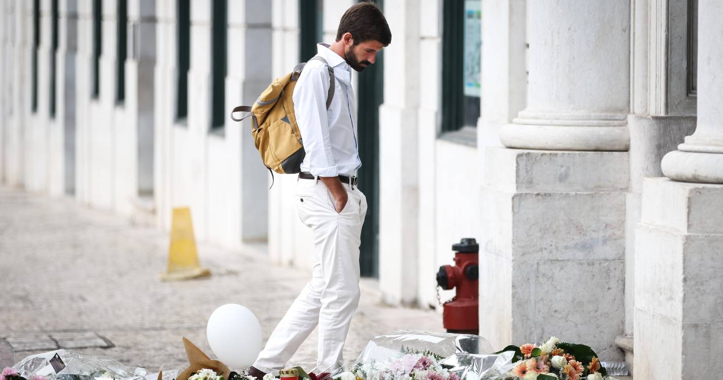 Elevador da Glória: Embaixadoras do Canadá e França homenageiam vítimas