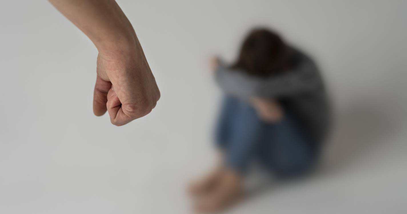 PJ detém homem de 19 anos suspeito de violar adolescente em Évora