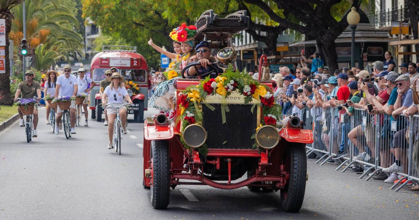 Veja algumas das imagens do ‘Madeira Flower Classic Auto Parade’