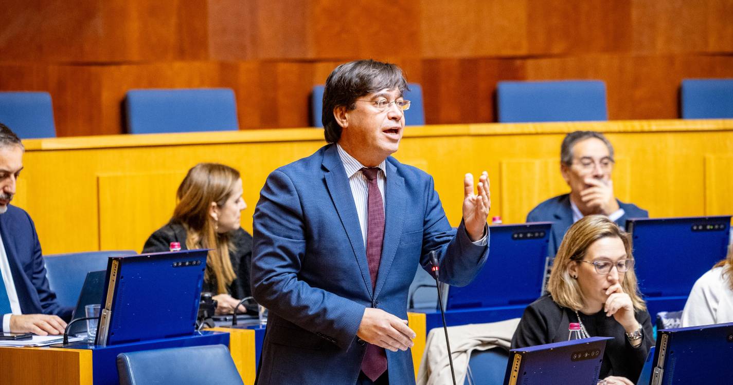 PS acusa Governo da AD de discriminar os madeirenses com o subsídio de mobilidade