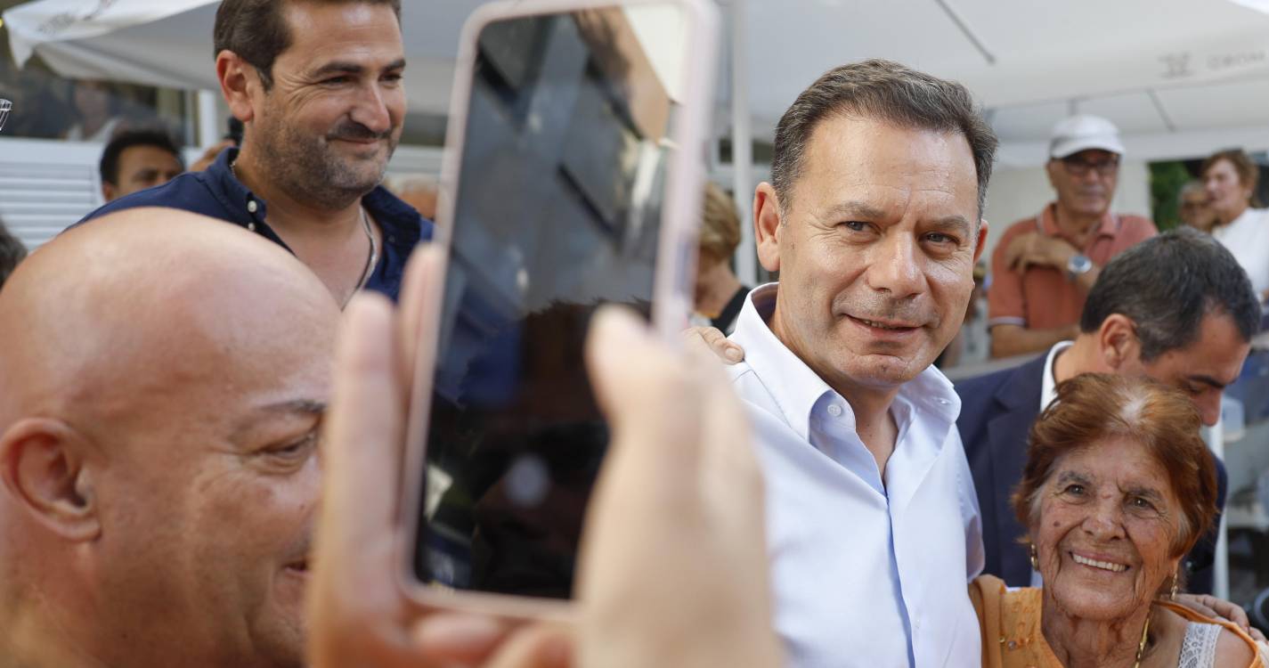 Anúncio de aumento do Complemento Solidário para Idosos por Montenegro gera críticas da oposição