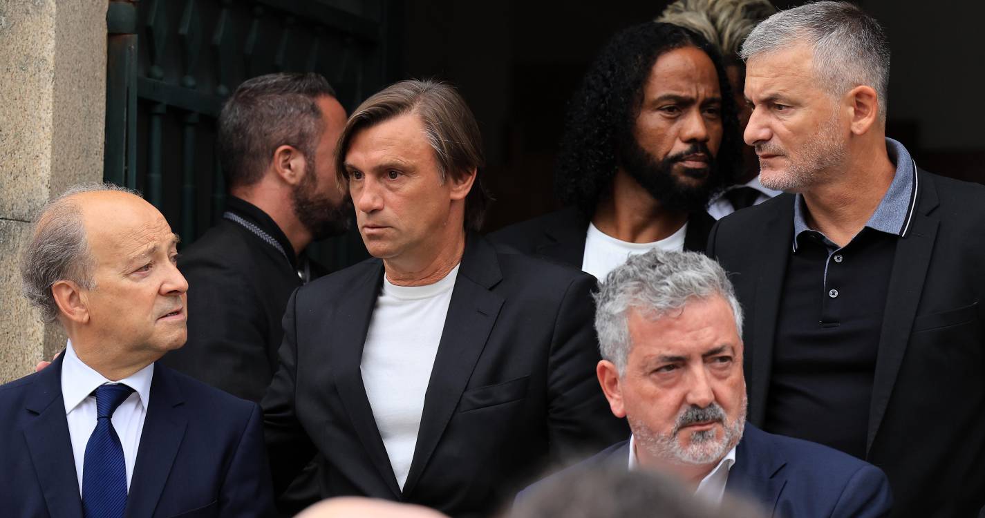 Futebol português despede-se de Jorge Costa num funeral marcado pela emoção (com fotos)