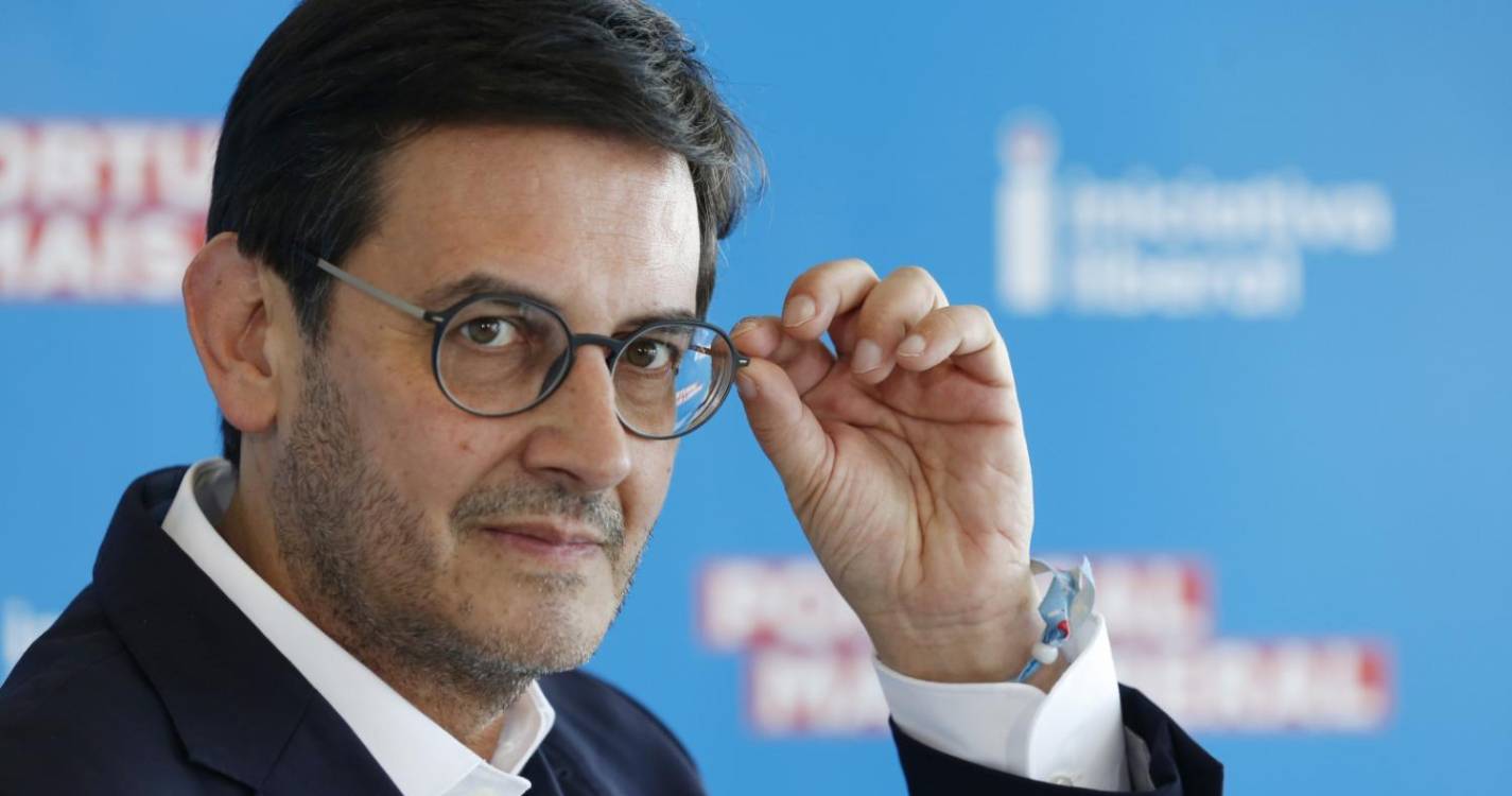 IL critica PCP por não aplaudir soldados ucranianos em recado à esquerda moderada