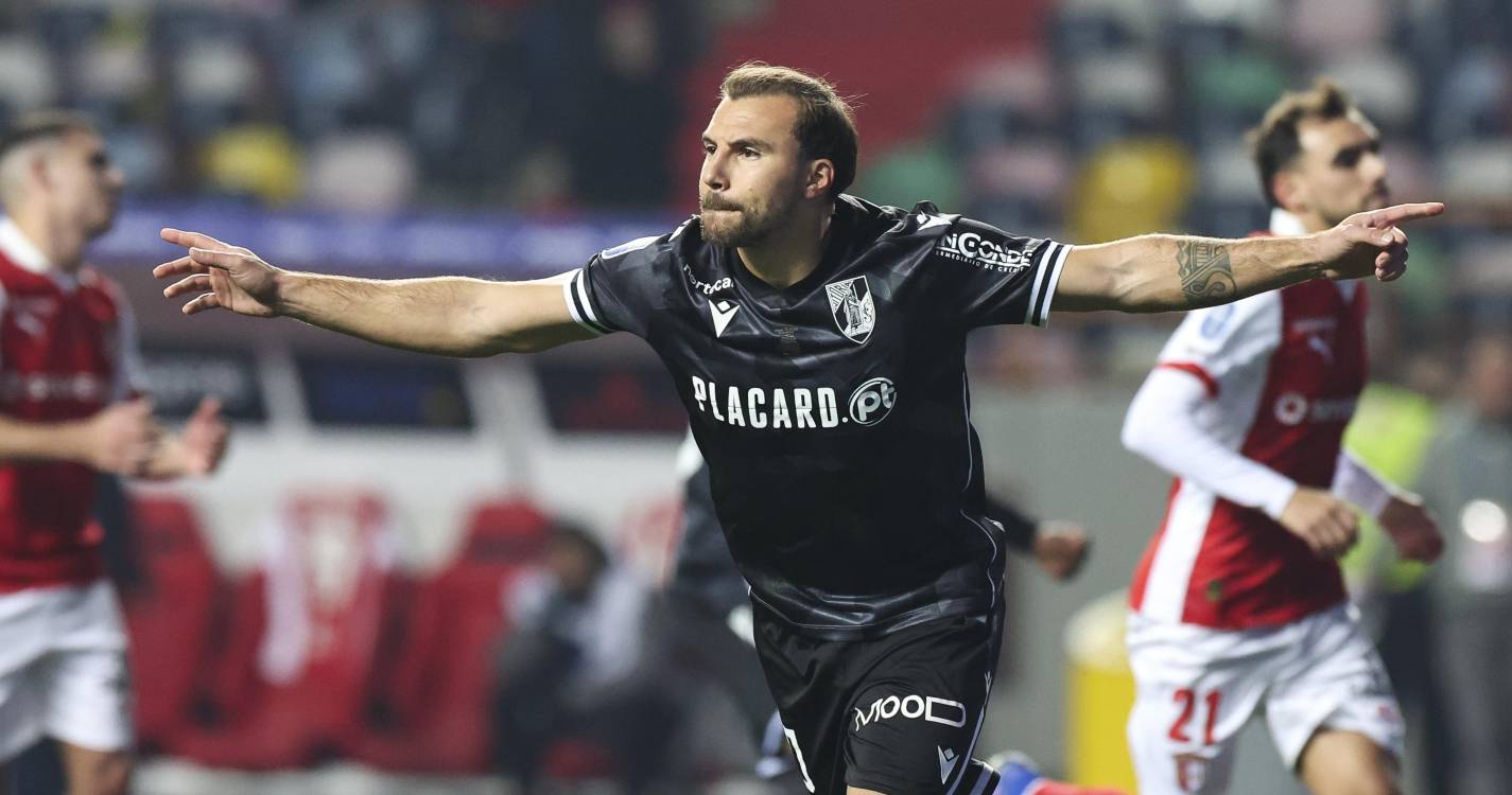 Taça da Liga: Vitória de Guimarães bate rival Sporting de Braga e ergue troféu pela primeira vez