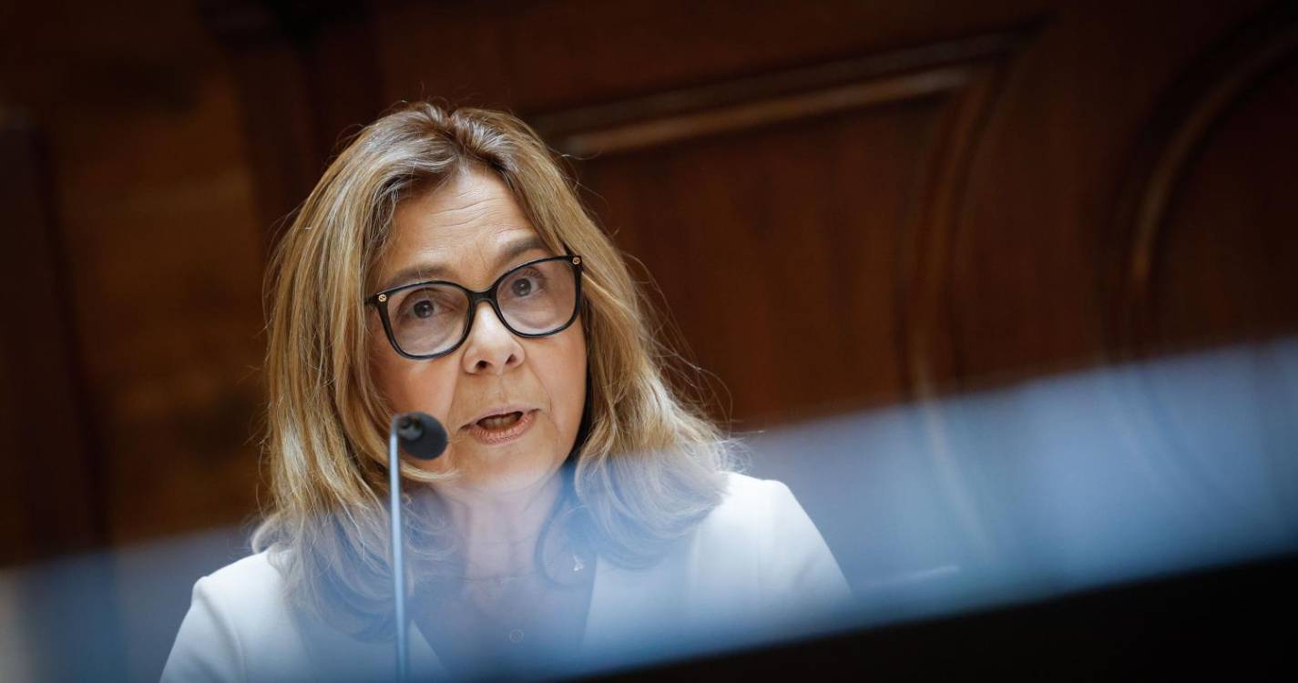 Ministra da Saúde está estável e vai ficar em observação cerca de 12 horas