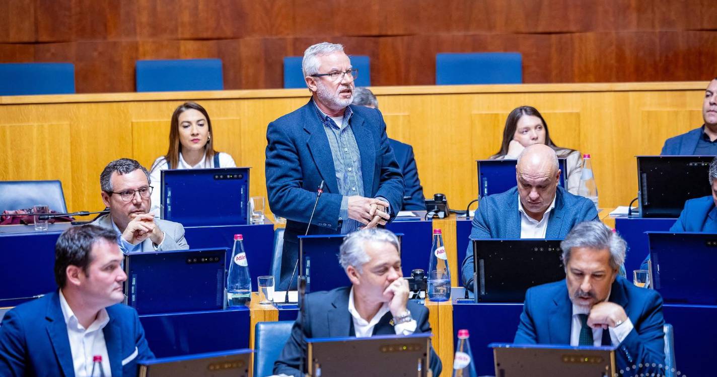 JPP ironiza sobre “atrasos” na saúde e critica ‘primazia’ ao golfe