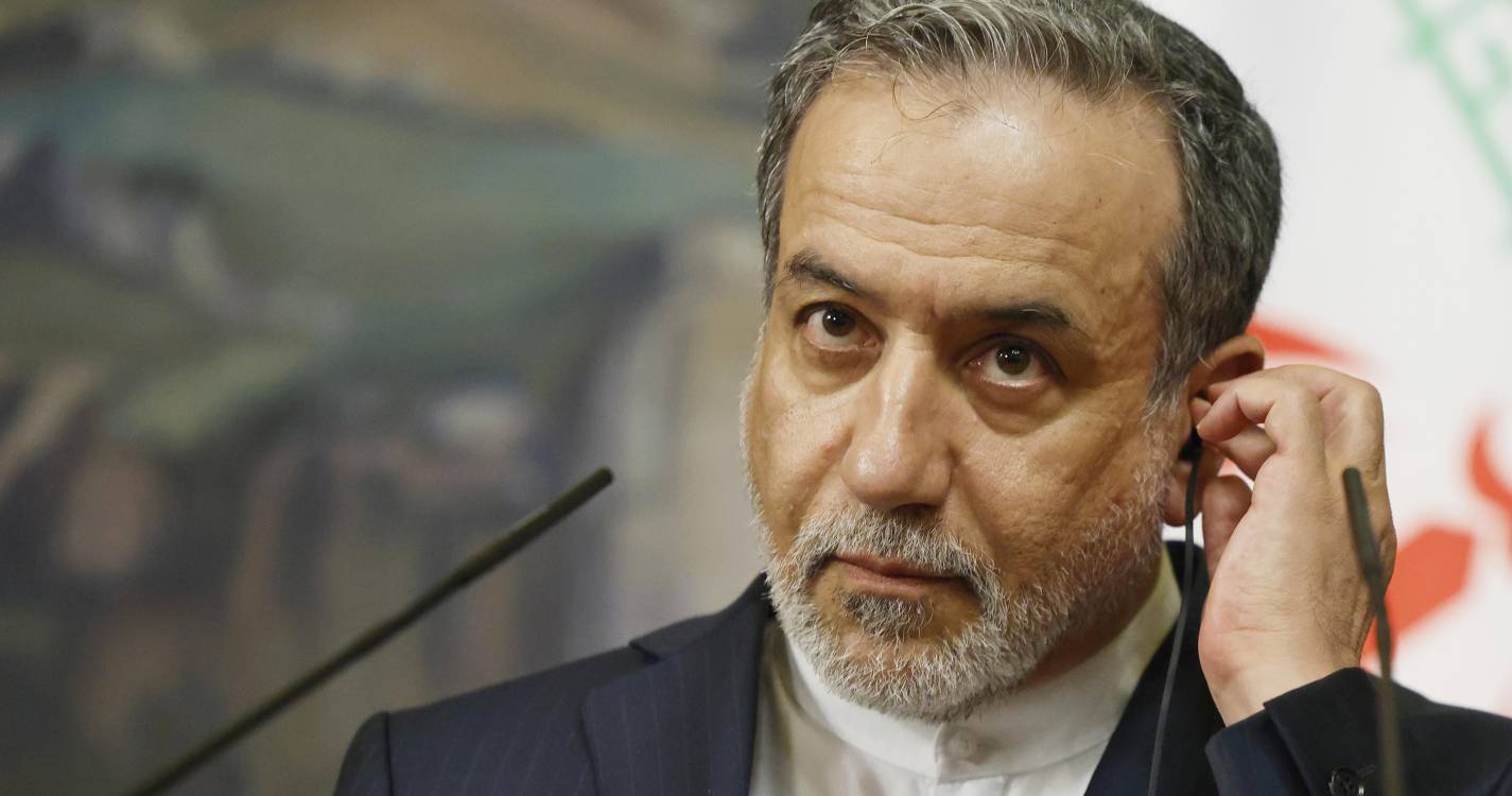 Irão expressa solidariedade com Venezuela diante de pressões norte-americanas