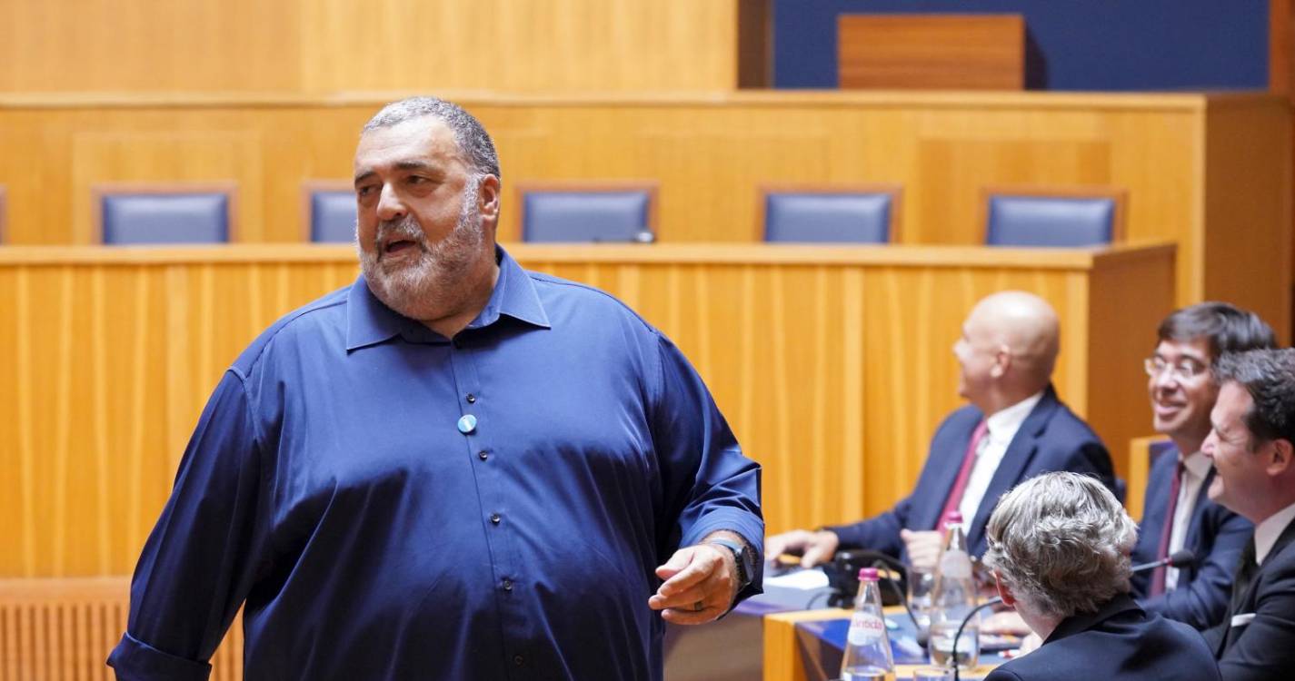 IL propõe que PSD promova reunião com todos os partidos com assento parlamentar