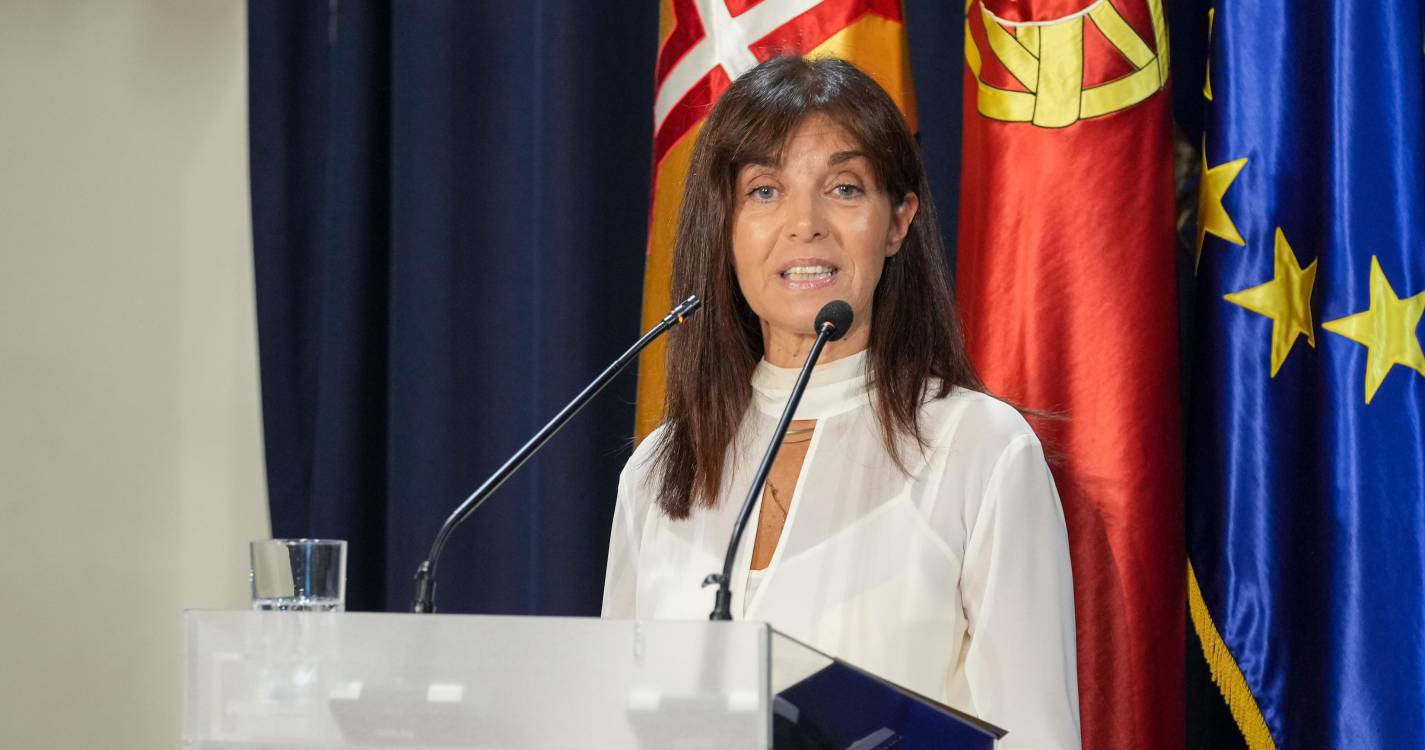 Sindicato dos Professores reúne-se amanhã com a secretária da Educação