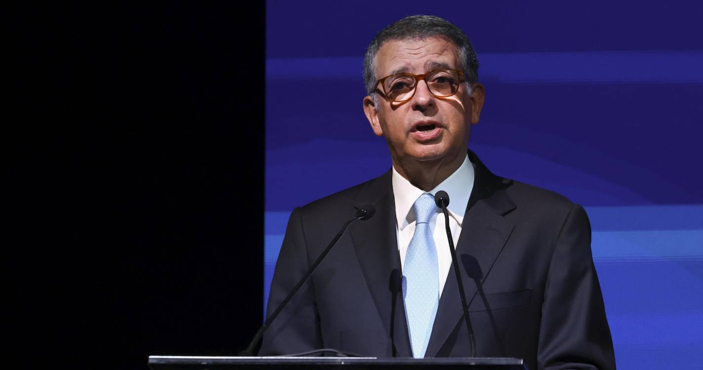 Presidente da República felicita Sporting e FC Porto pelos títulos europeus