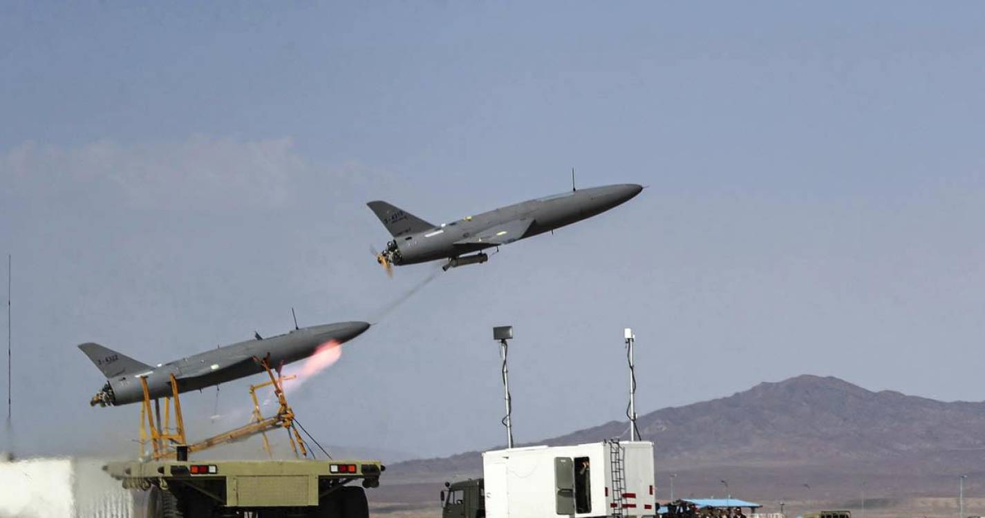 Irão lança ataque com drones no território de Israel
