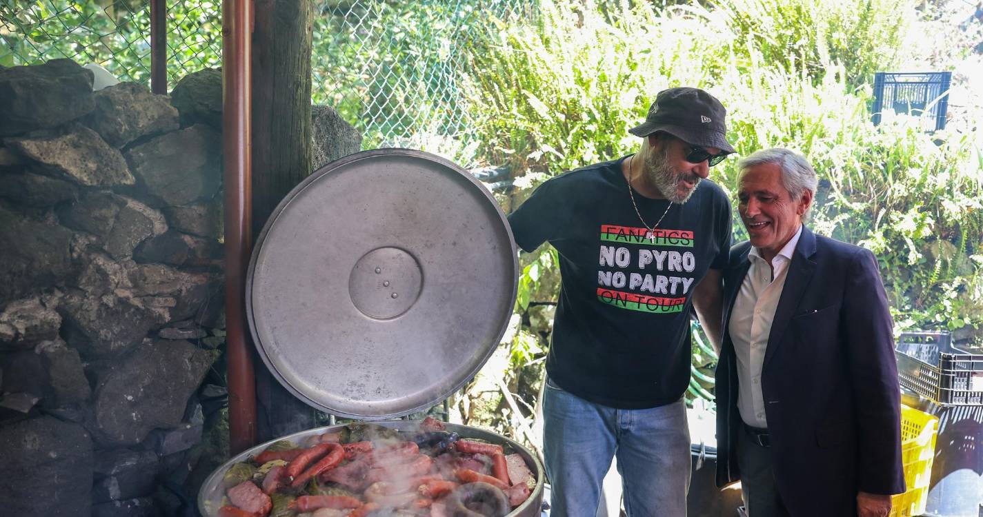 Capítulo da Confraria Enogastronómica encerrou com recriação do panelo no Chão da Ribeira (com fotos)