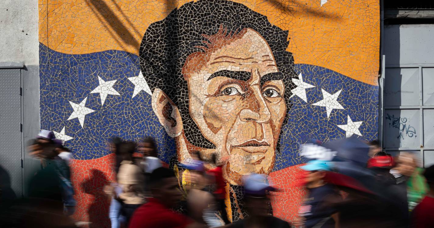 Universidade Central da Venezuela suspende admissão de novos alunos de português