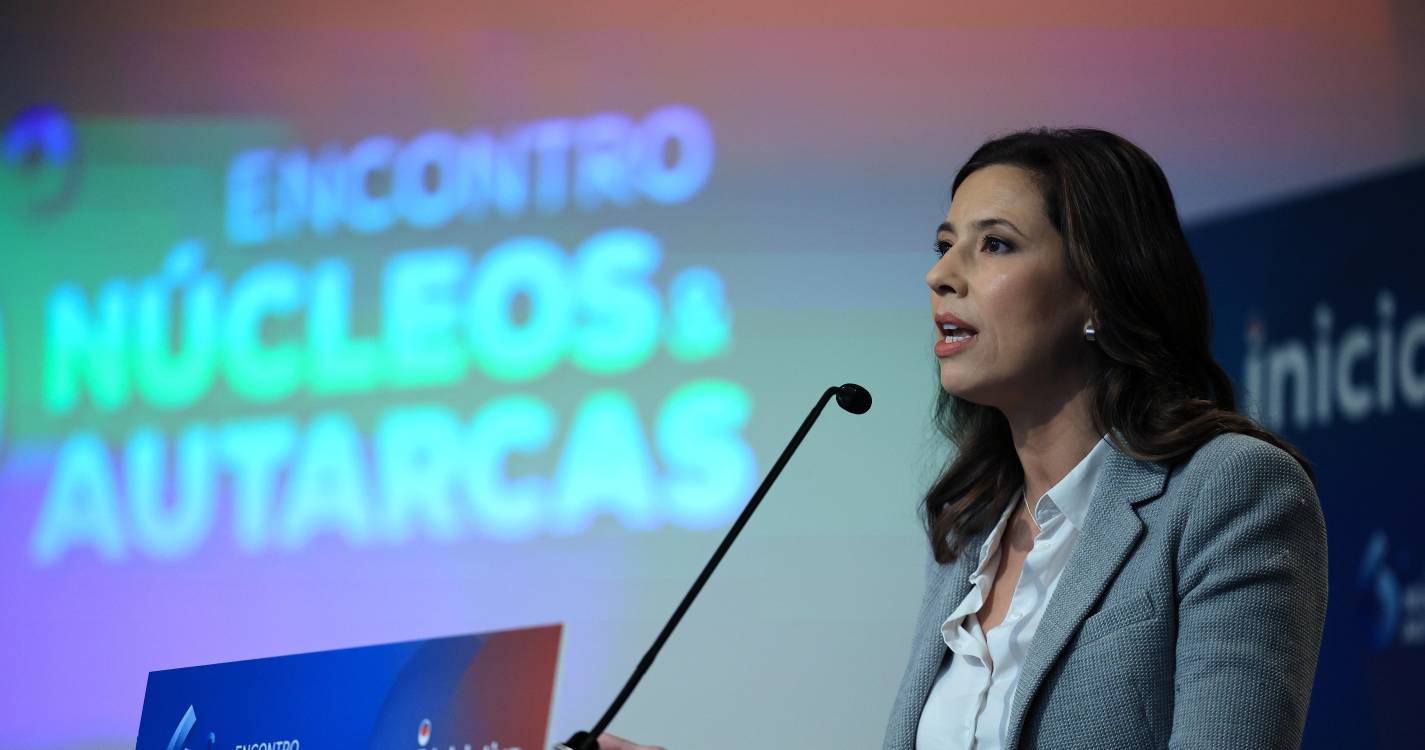 IL promove debate potestativo no parlamento no dia da greve geral