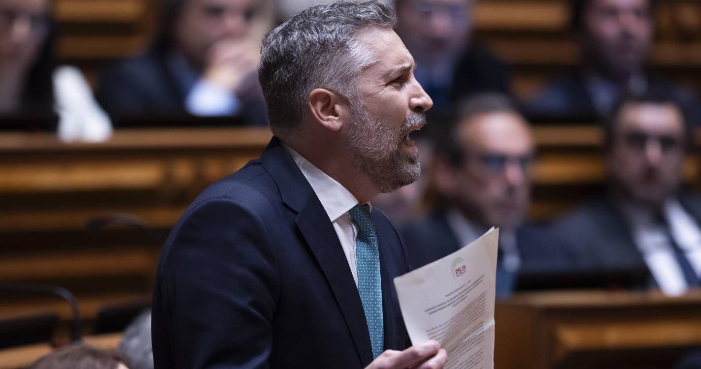 Pedro Nuno pede a Montenegro que retire moção de confiança e aceite inquérito