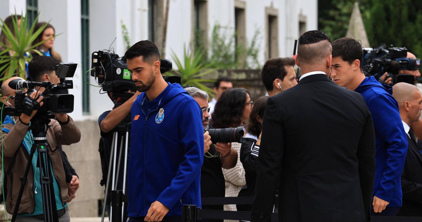 Futebol português despede-se de Jorge Costa num funeral marcado pela emoção (com fotos)