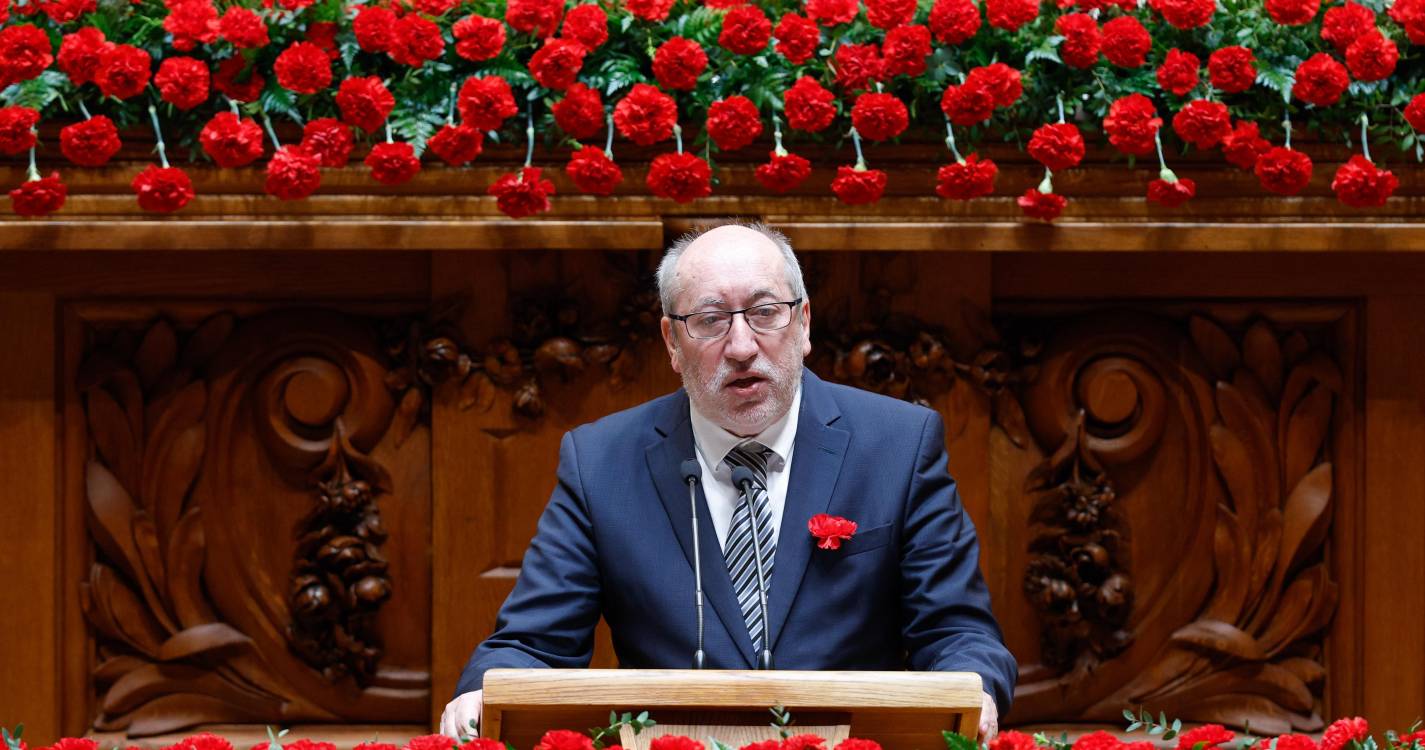 25 Abril: PCP avisa que democracia está “sob ameaça” mas tem “força suficiente” para derrotar inimigos