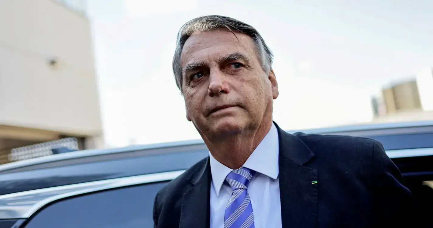 Supremo brasileiro dará em poucos dias veredito sobre lei que reduz pena de Bolsonaro